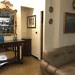 Claridge Hotel