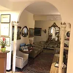Claridge Hotel 2*